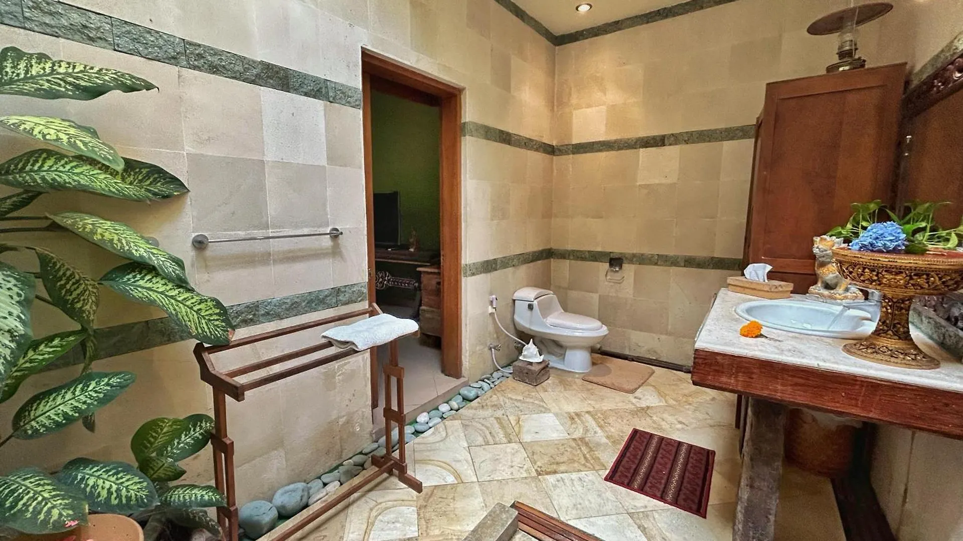 The Chand Villa - A Hidden Gem In Petitenget Seminyak