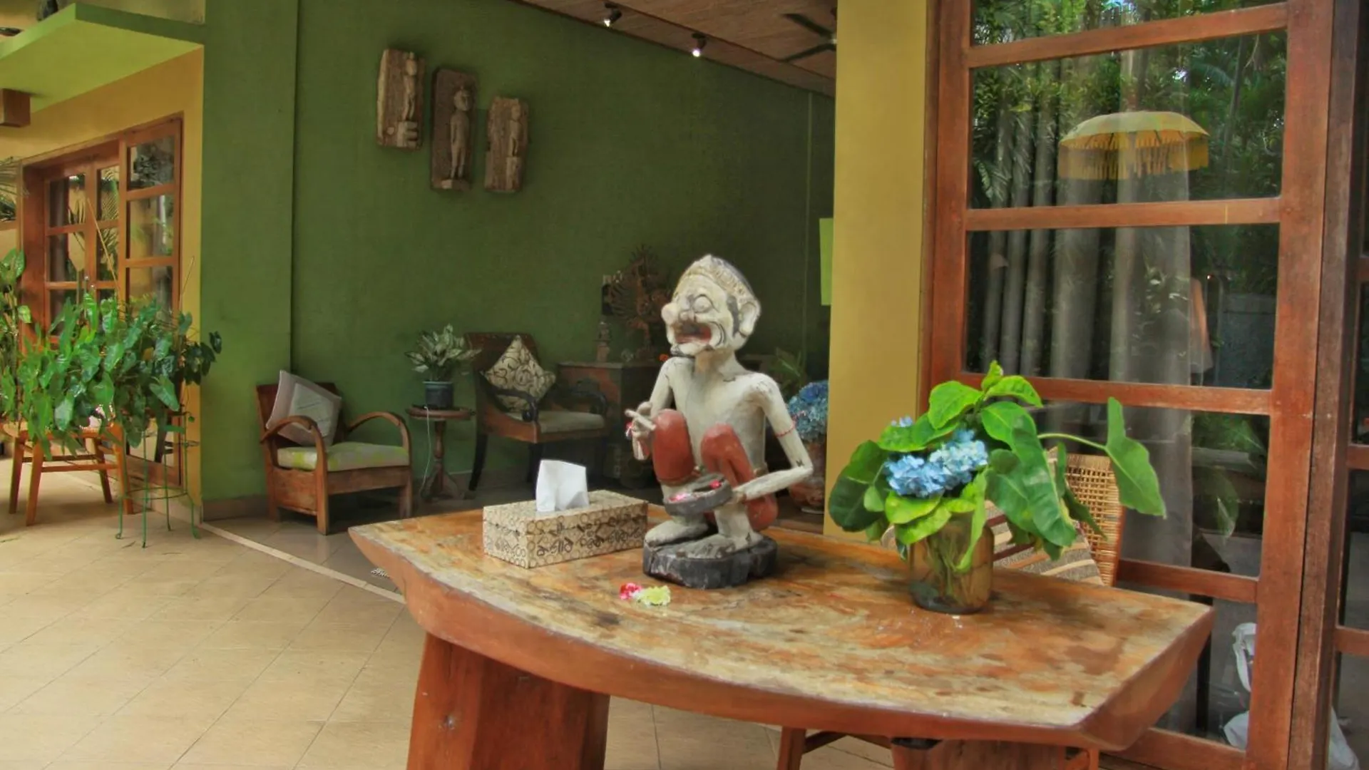 The Chand Villa - A Hidden Gem In Petitenget Seminyak
