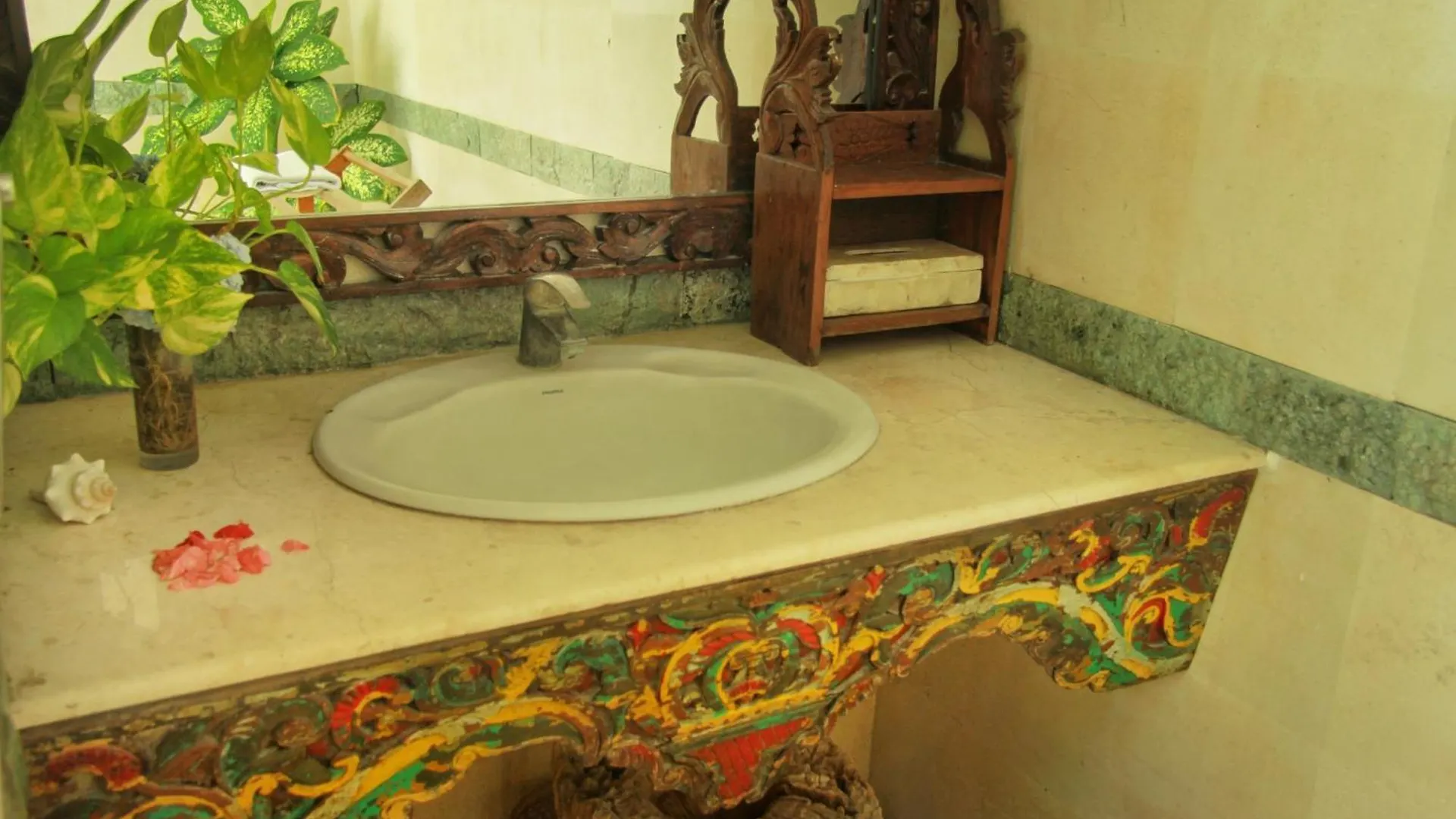 The Chand Villa - A Hidden Gem In Petitenget Seminyak