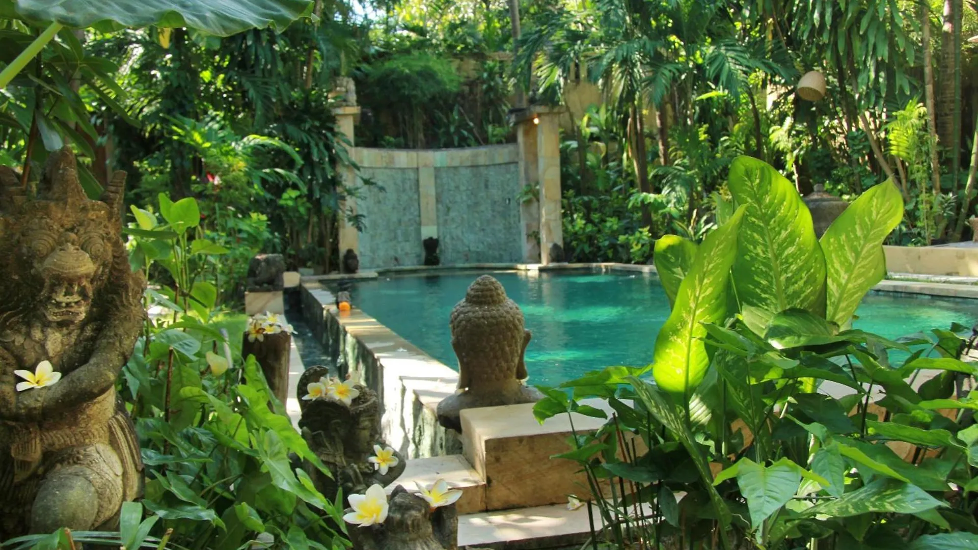 The Chand Villa - A Hidden Gem In Petitenget Seminyak
