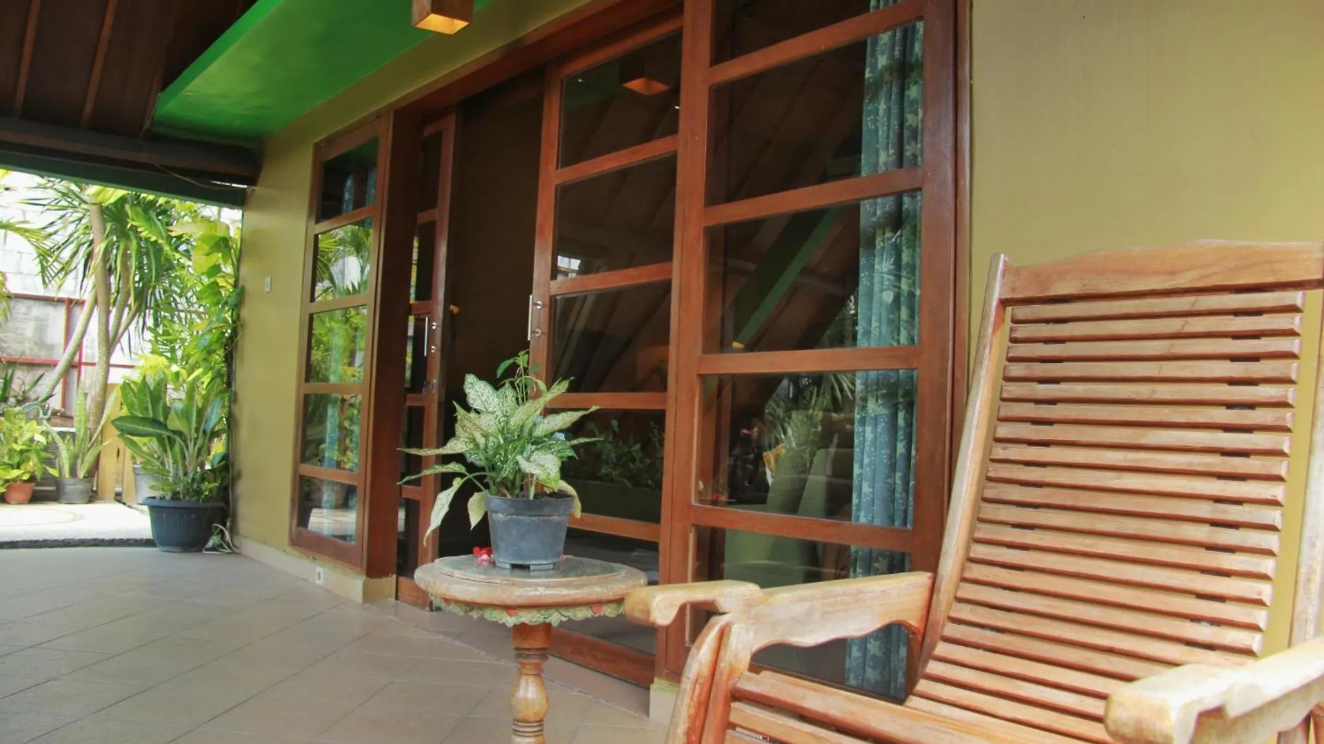The Chand Villa - A Hidden Gem In Petitenget Seminyak