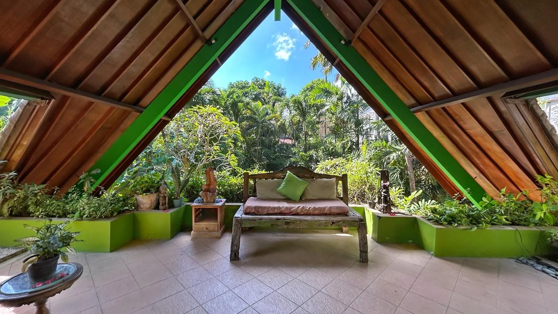 The Chand Villa - A Hidden Gem In Petitenget Seminyak Indonesien